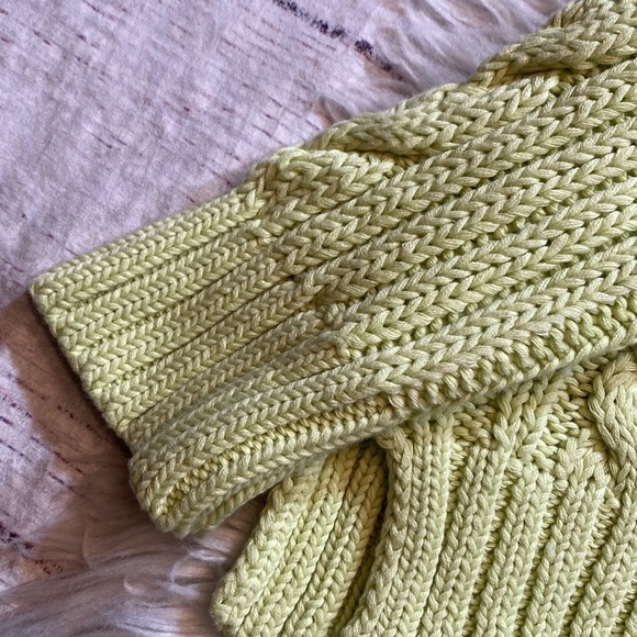 NWT Line the Label Leah V Neck Cable Knit Sweater in Citron sz M - Picture 6 of 11